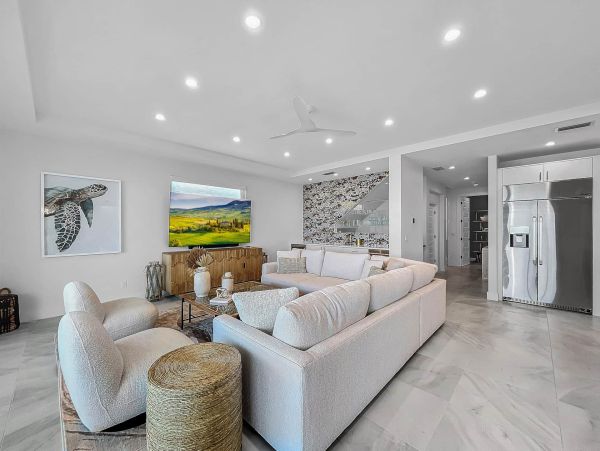 Gulf Front Vacation Rental with Private Pool & Jacuzzi Luxury Treasure Island Beach House