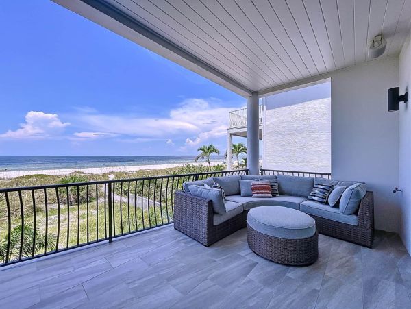 Gulf Front Vacation Rental with Private Pool & Jacuzzi Luxury Treasure Island Beach House