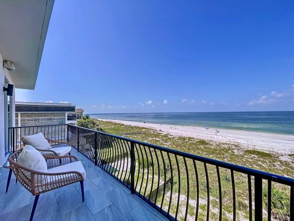 Gulf Front Vacation Rental with Private Pool & Jacuzzi Luxury Treasure Island Beach House