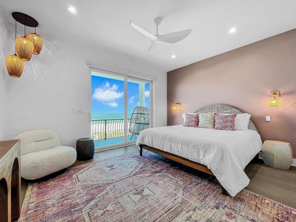 Gulf Front Vacation Rental with Private Pool & Jacuzzi Luxury Treasure Island Beach House