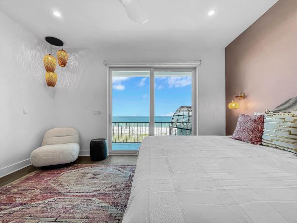 Gulf Front Vacation Rental with Private Pool & Jacuzzi Luxury Treasure Island Beach House