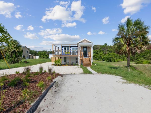 Amelia Island Five Bedroom Steps to the Beach Vacation Rental