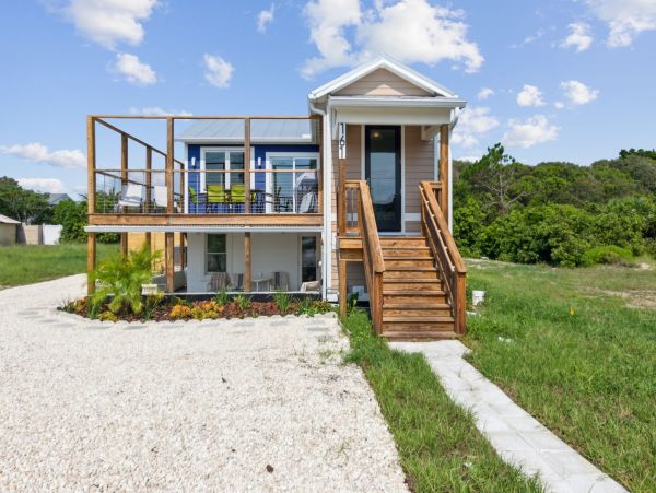 Amelia Island Five Bedroom Steps to the Beach Vacation Rental