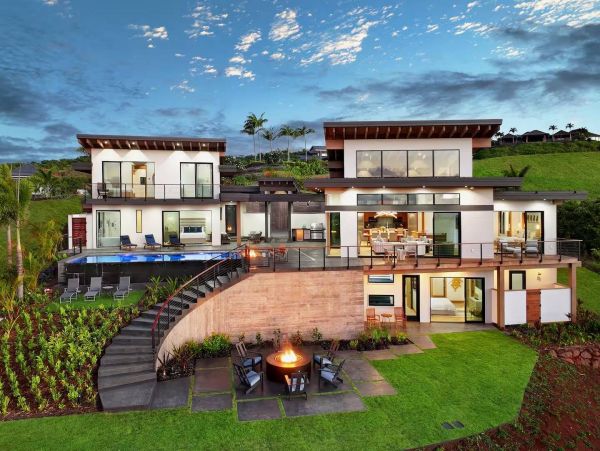 Luxury South Shore Kauai Vacation Rental Koloa Estate for 14 Guests