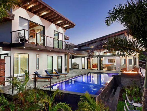 Luxury South Shore Kauai Vacation Rental Koloa Estate for 14 Guests