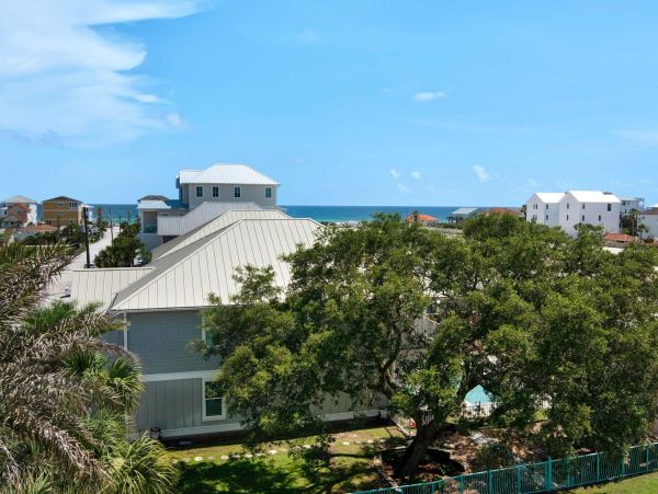 Miramar Beach Vacation Rental Luxury 6-Bedroom Pool Home