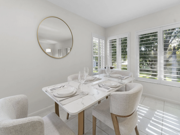 Olde Naples Vacation Rental – Steps to Beach & 5th Avenue