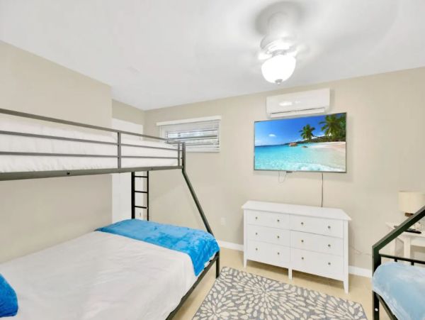 Siesta Key Vacation Rental with Private Pool - Luxury Waterfront Home