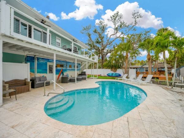 Siesta Key Vacation Rental with Private Pool - Luxury Waterfront Home
