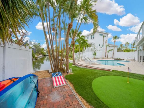 Siesta Key Vacation Rental with Private Pool - Luxury Waterfront Home