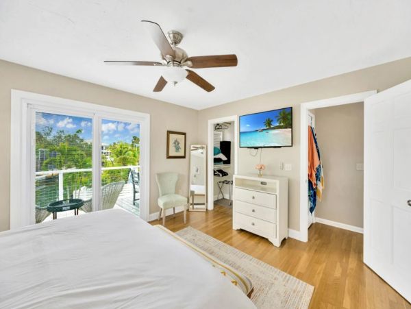 Siesta Key Vacation Rental with Private Pool - Luxury Waterfront Home