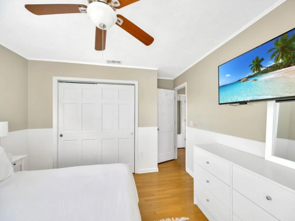 Siesta Key Vacation Rental with Private Pool - Luxury Waterfront Home