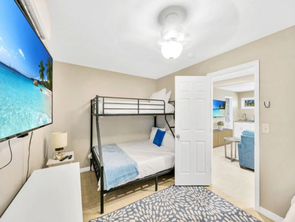 Siesta Key Vacation Rental with Private Pool - Luxury Waterfront Home