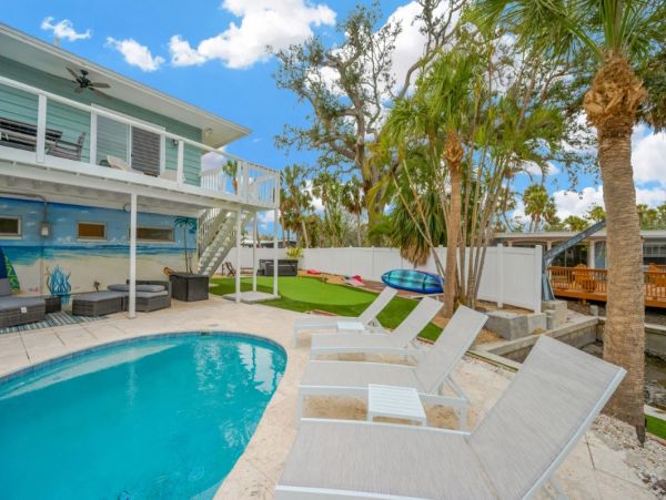 Siesta Key Vacation Rental with Private Pool - Luxury Waterfront Home