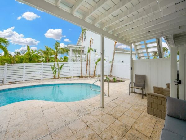 Siesta Key Vacation Rental with Private Pool - Luxury Waterfront Home