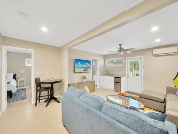 Siesta Key Vacation Rental with Private Pool - Luxury Waterfront Home
