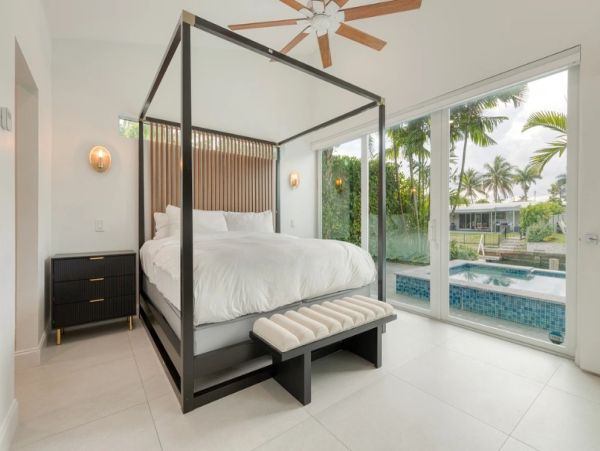 Fort Lauderdale Waterfront Vacation Rental - Luxury 4-Bed Canal-Front Home with Pool