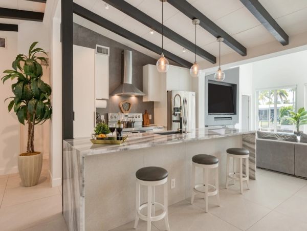 Fort Lauderdale Waterfront Vacation Rental - Luxury 4-Bed Canal-Front Home with Pool