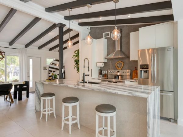 Fort Lauderdale Waterfront Vacation Rental - Luxury 4-Bed Canal-Front Home with Pool