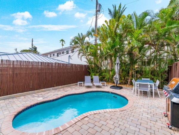 Luxury Lauderdale By The Sea  Vacation Rental with Private Pool