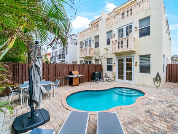 Luxury Lauderdale By The Sea  Vacation Rental with Private Pool