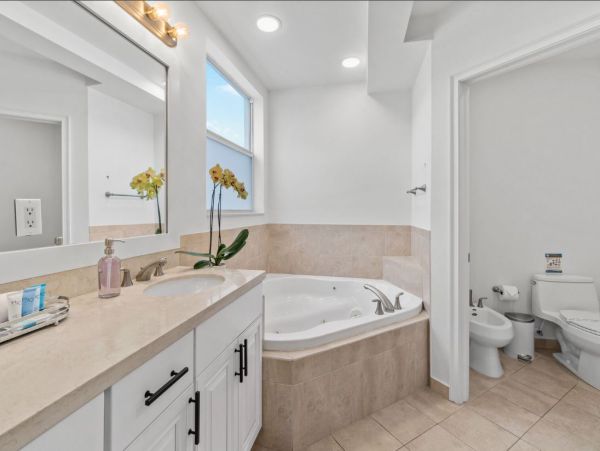 Luxury Lauderdale By The Sea  Vacation Rental with Private Pool