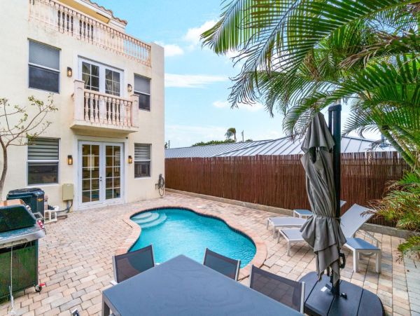 Luxury Lauderdale By The Sea  Vacation Rental with Private Pool