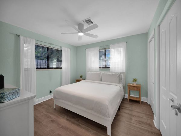Boca Raton Vacation Rental Five Bedroom with Heated Pool & Near Beach