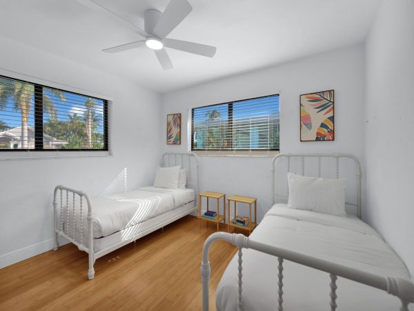 Boca Raton Vacation Rental Five Bedroom with Heated Pool & Near Beach