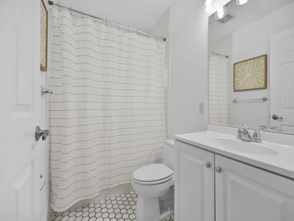 Boca Raton Vacation Rental Five Bedroom with Heated Pool & Near Beach