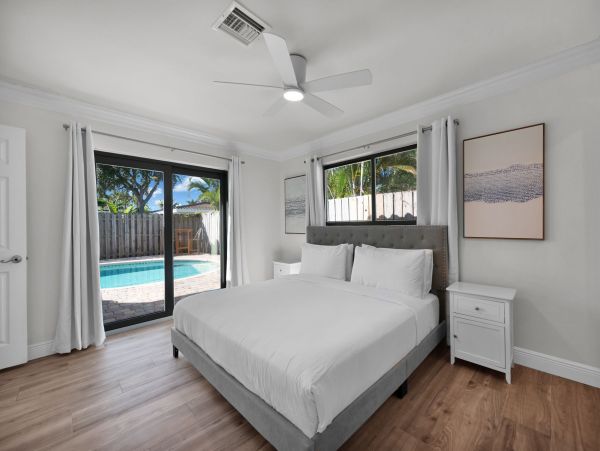 Boca Raton Vacation Rental Five Bedroom with Heated Pool & Near Beach