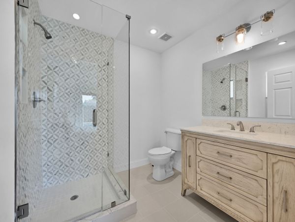 Boca Raton Vacation Rental Five Bedroom with Heated Pool & Near Beach