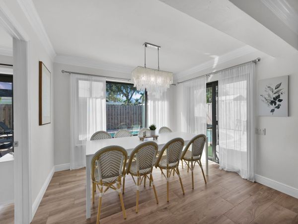Boca Raton Vacation Rental Five Bedroom with Heated Pool & Near Beach
