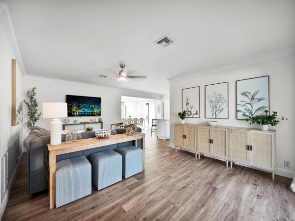 Boca Raton Vacation Rental Five Bedroom with Heated Pool & Near Beach