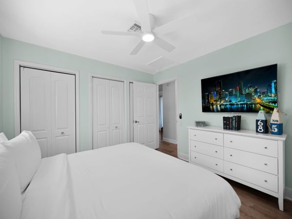 Boca Raton Vacation Rental Five Bedroom with Heated Pool & Near Beach