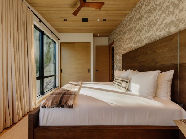 Vail Vacation Rental Luxury 5-Bed Alpine Retreat in West Vail