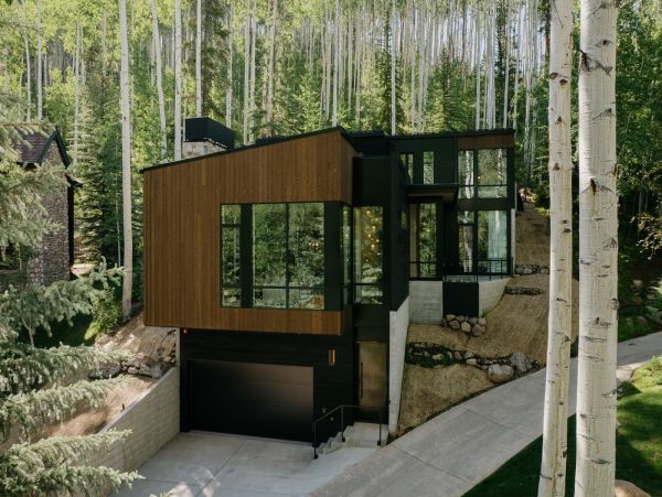 Vail Vacation Rental Luxury 5-Bed Alpine Retreat in West Vail