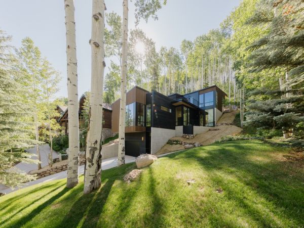 Vail Vacation Rental Luxury 5-Bed Alpine Retreat in West Vail