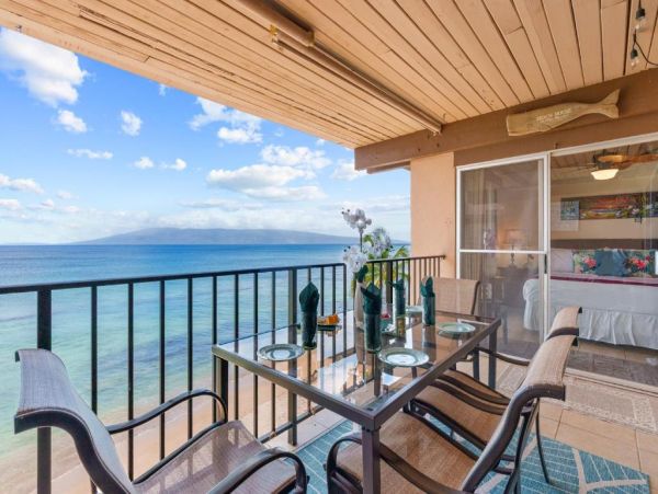 Oceanfront 2-Bedroom Condo in West Maui Ultimate Paradise Retreat