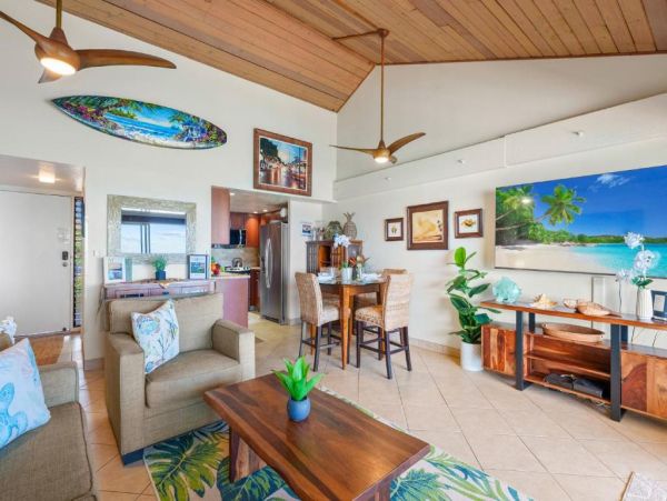 Oceanfront 2-Bedroom Condo in West Maui Ultimate Paradise Retreat