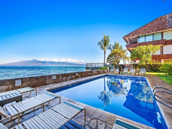 Oceanfront 2-Bedroom Condo in West Maui Ultimate Paradise Retreat