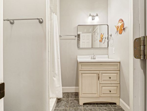 Hilton Head Vacation Rental | Lagoon-Front Beach House with Pool