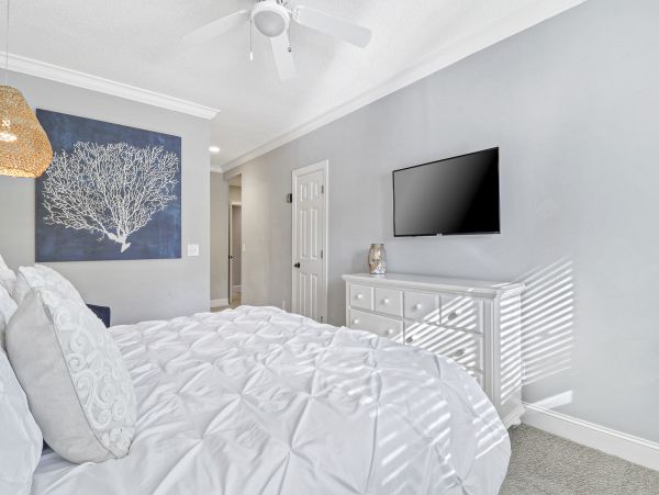 Hilton Head Vacation Rental | Lagoon-Front Beach House with Pool
