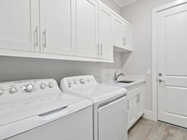 Marco Island Vacation Rental Luxury Villa with Pool & Beaches Nearby
