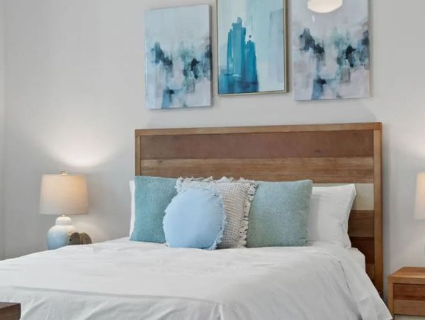 Marco Island Vacation Rental Luxury Villa with Pool & Beaches Nearby