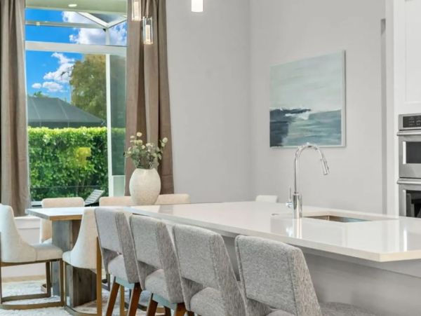 Marco Island Vacation Rental Luxury Villa with Pool & Beaches Nearby