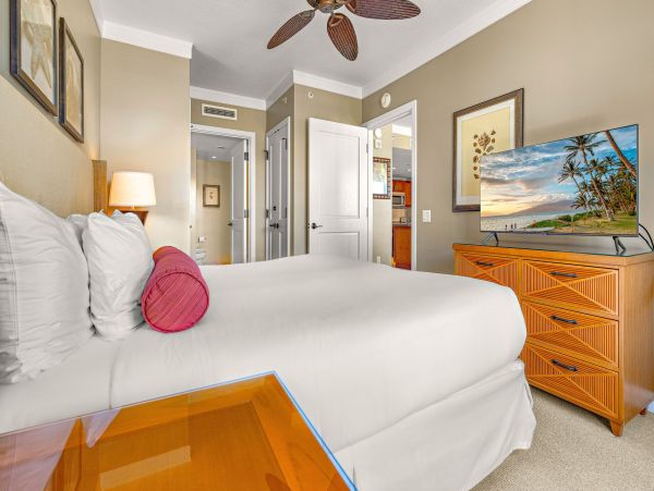 Maui Vacation Rental in Kaanapali Luxury Oceanfront Condo with Resort Amenities