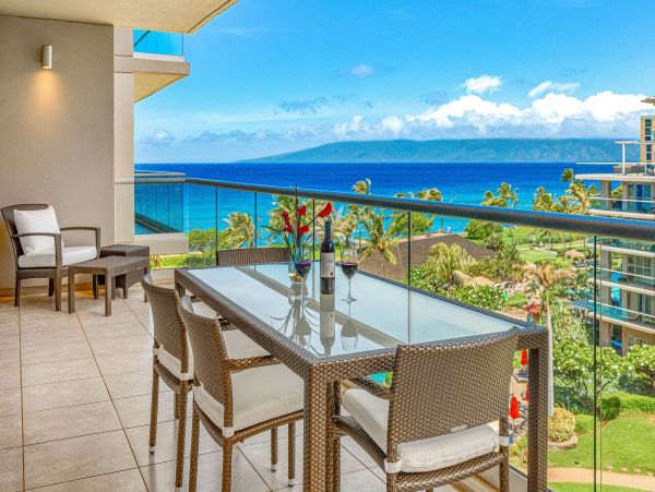 Maui Vacation Rental in Kaanapali Luxury Oceanfront Condo with Resort Amenities