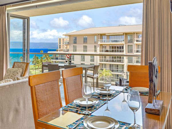 Maui Vacation Rental in Kaanapali Luxury Oceanfront Condo with Resort Amenities