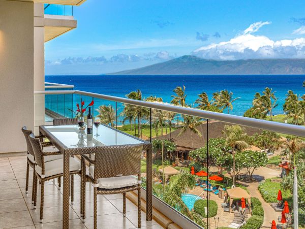 Maui Vacation Rental in Kaanapali Luxury Oceanfront Condo with Resort Amenities